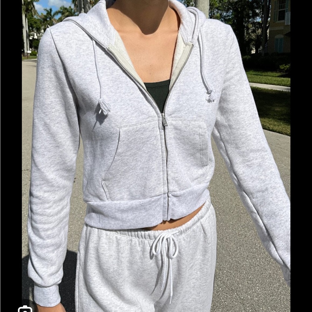 BRANDY MELVILLE GREY CRYSTAL HOODIE NWOT